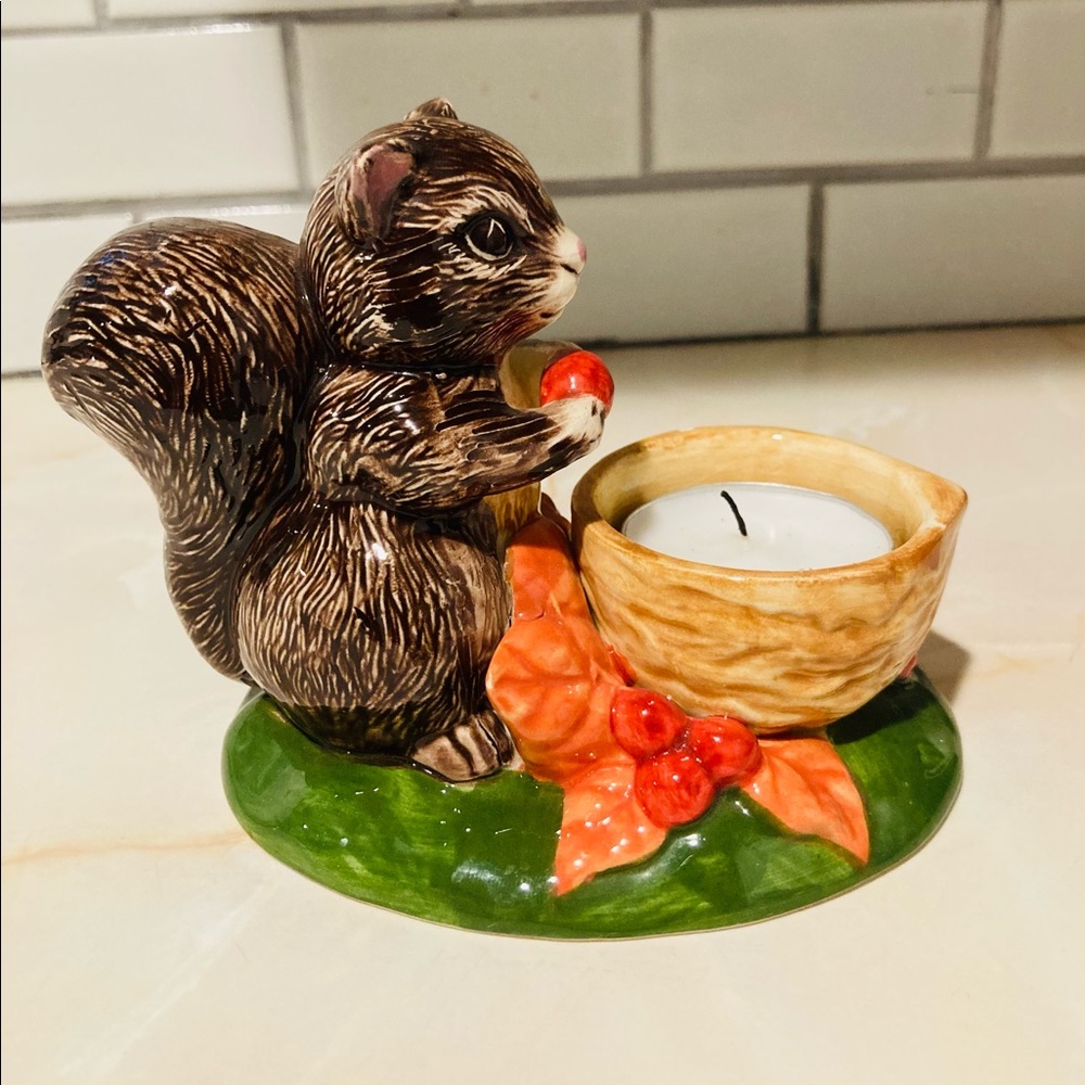 SQUIRREL TEA LIGHT CANDLE HOLDER - Picture 4 of 6